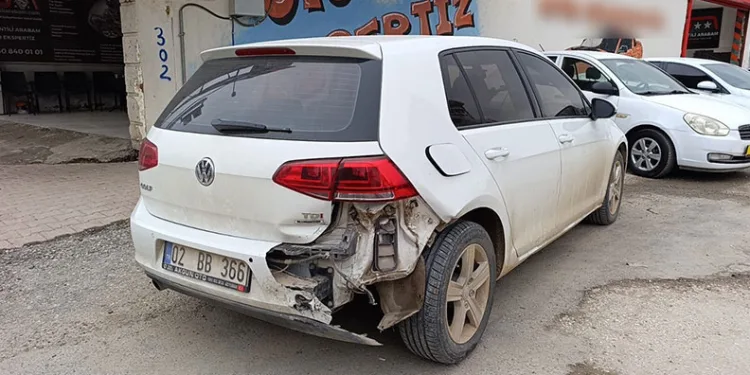 Diyarbakır’da feci kaza: Kamyonete çarptı, hayatını kaybetti