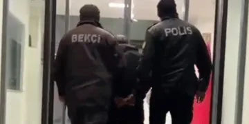 Suç örgütü operasyonunda gözaltına alınan 9 kişi adliyeye sevk edildi