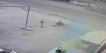 Diyarbakır’da feci kaza: Kamyonete çarptı, hayatını kaybetti