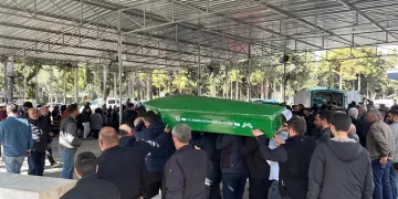 Sele kapılan minibüste can pazarı