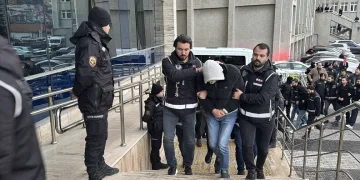 Zonguldak’ta rüşvetle araç muayenesi operasyonunda 11 şüpheli adliyede