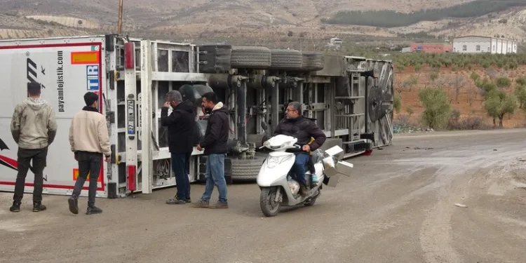 Ermenek’te seyir halindeki otomobil alev alarak yandı