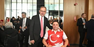 AK Parti İstanbul İl Başkanı Özdemir: “Türkiye diplomaside, savunma sanayiinde, milli ve yerli teknolojide adeta destanlar yazıyor”