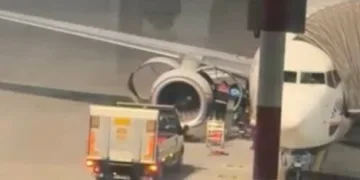 Çanakkale’de yanan araç bomba gibi patladı