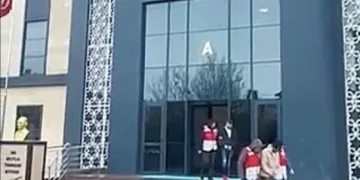 Siirt’te kayalıklarda 4 gündür mahsur kalan 2 keçi kurtarıldı