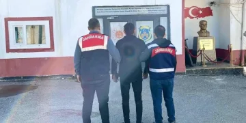 Sarıyer’de elektrikli aracın bataryasında yaşanan parlama kamerada