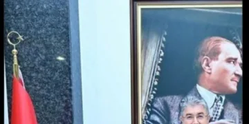 Sarıyer’de elektrikli aracın bataryasında yaşanan parlama kamerada