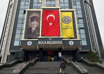 Buca Belediyesine operasyonda gözaltı sayısı 26’ya yükseldi