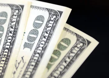 Dolar 43,72 seviyesinde