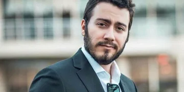 Enes Batur gözaltına alındı