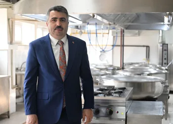 Yıldırım’da, gönüller de sofralar da bir