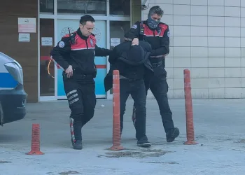 Bursa’da iki ayrı suçtan aranan şüpheli yakalandı