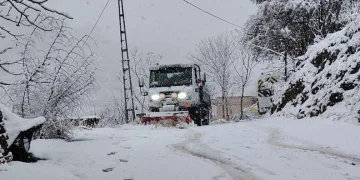 Osmangazi’nin Yüksek Kesimlerinde Kar Mesaisi