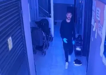 Tartıştığı 37 haftalık hamile eşini dizlerinden vurdu