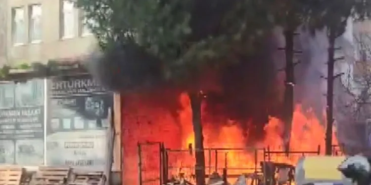 Ordu’da iş yeri deposunda yangın