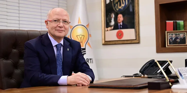 BURSA’DA İSTEDİĞİ İLE EVLENEN KADIN LOKMA DAĞITTI