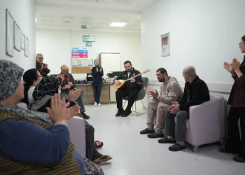 Yenişehir’de müziğin iyileştirici gücü: Hastalara moral konseri