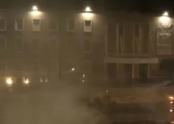 Arnavutluk’ta hükümet karşıtı protesto
