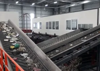 Çöp ayrıştırma bandında yeni doğmuş bebek cesedi bulundu