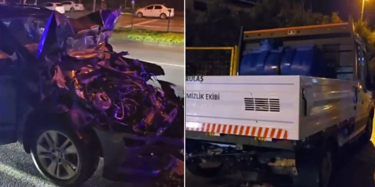 Bursa’da temizlik aracına çarpan otomobil hurdaya döndü