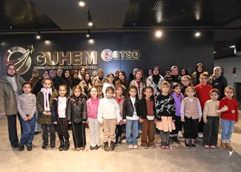 Osmangazi’den kadın ve kız çocuklarına bilim dolu gün