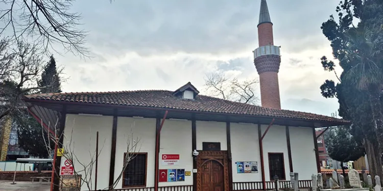 Kestel Vani Mehmet Camii’ne yakışan hizmet