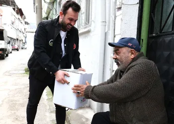 Osmangazi’de ihtiyaç sahiplerine erzak desteği