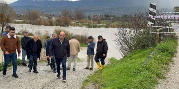 Eşen Çayı taştı, tarım arazileri ve hayvan barınağı sular altında kaldı