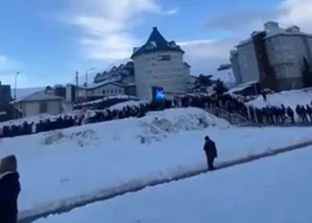 Uludağ’daki teleferik kuyruğu şaşırttı