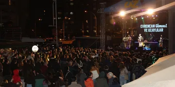 Nilüfer Genç Caz Evrencan Gündüz ile final yaptı