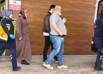 Bursa’da mobilya ustası, 3 parmağını frezeye kaptırdı