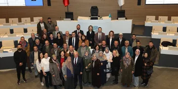 Kentsel dönüşümde örnek model Barış Mahallesi sakinlerine anlatıldı