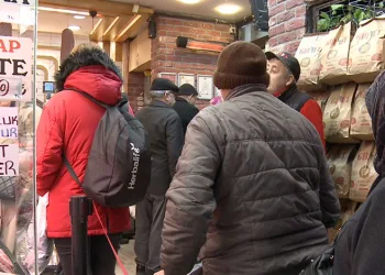 Bursa’da Ramazan öncesi çarşı ve pazarlar yoğunlaştı