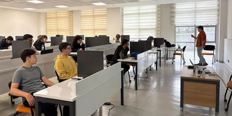 BTÜ’nün tercihten önce üniversiteni yaşa projesi tescillendi