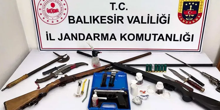 Balıkesir’de uyuşturucu operasyonu: 52 adrese eş zamanlı baskın