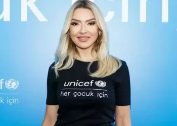 AK Parti’den şarkıcı Hadise’ye tepki