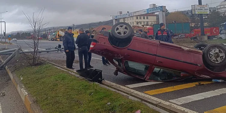 Bolu’da kontrolden çıkan otomobil takla attı: 1 yaralı
