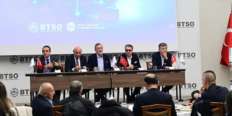 Akaryakıt Bayileri BTSO’da Buluştu