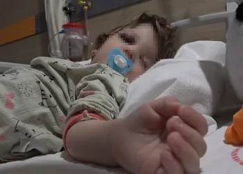 Komşu kavgasında yaralanan 14 aylık bebek taburcu edildi