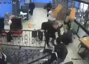 Bursa’da kafede tartışma kavgaya dönüştü: 100 bin liralık hasar