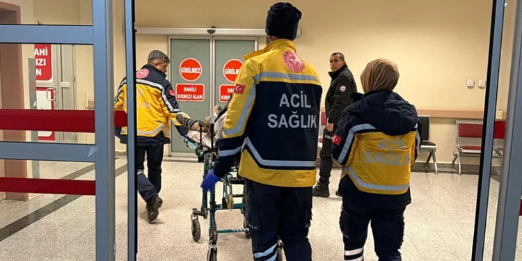 Vücuduna çamaşır suyu enjekte eden genç hastaneye kaldırıldı