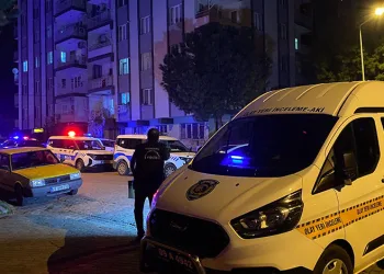 15 yaşındaki çocuk ailesi tarafından ölü bulundu