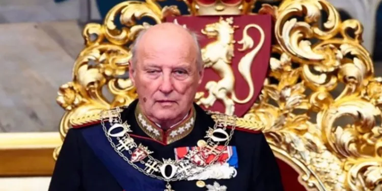 Norveç Kralı Harald hastaneye kaldırıldı