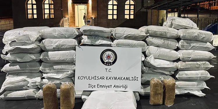 Sivas’ta 1 ton 337 kilo kaçak tütün ele geçirildi