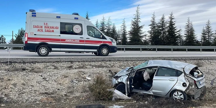Karaman’da otomobil şarampole takla attı: 1 yaralı