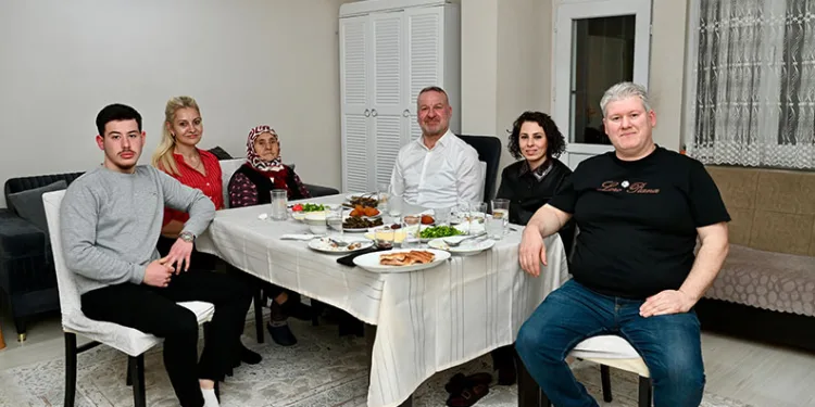 Fatih Karabatı gönül sofrasında buluştu