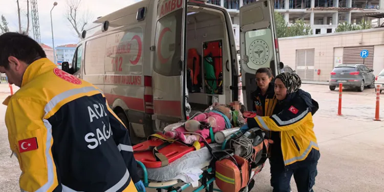 Bursa’da hafif ticari aracın çarptığı çocuk ağır yaralandı