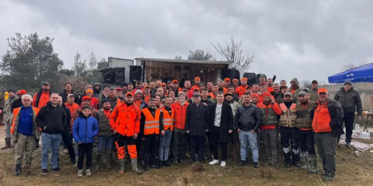 Buldan’da düzenlenen resmi avda 56 yaban domuzu avlandı