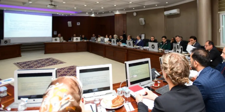 Van YYÜ Danışma Kurulu ‘Sürdürülebilir Su Yönetimi’ gündemiyle toplandı