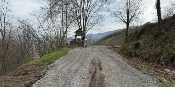 Gölyaka’da köy yolları yenilendi